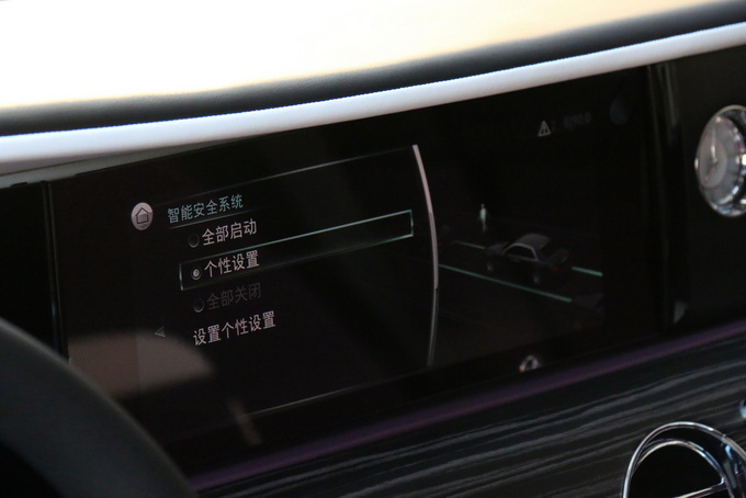 全新一代劳斯莱斯古思特,豪华180评测