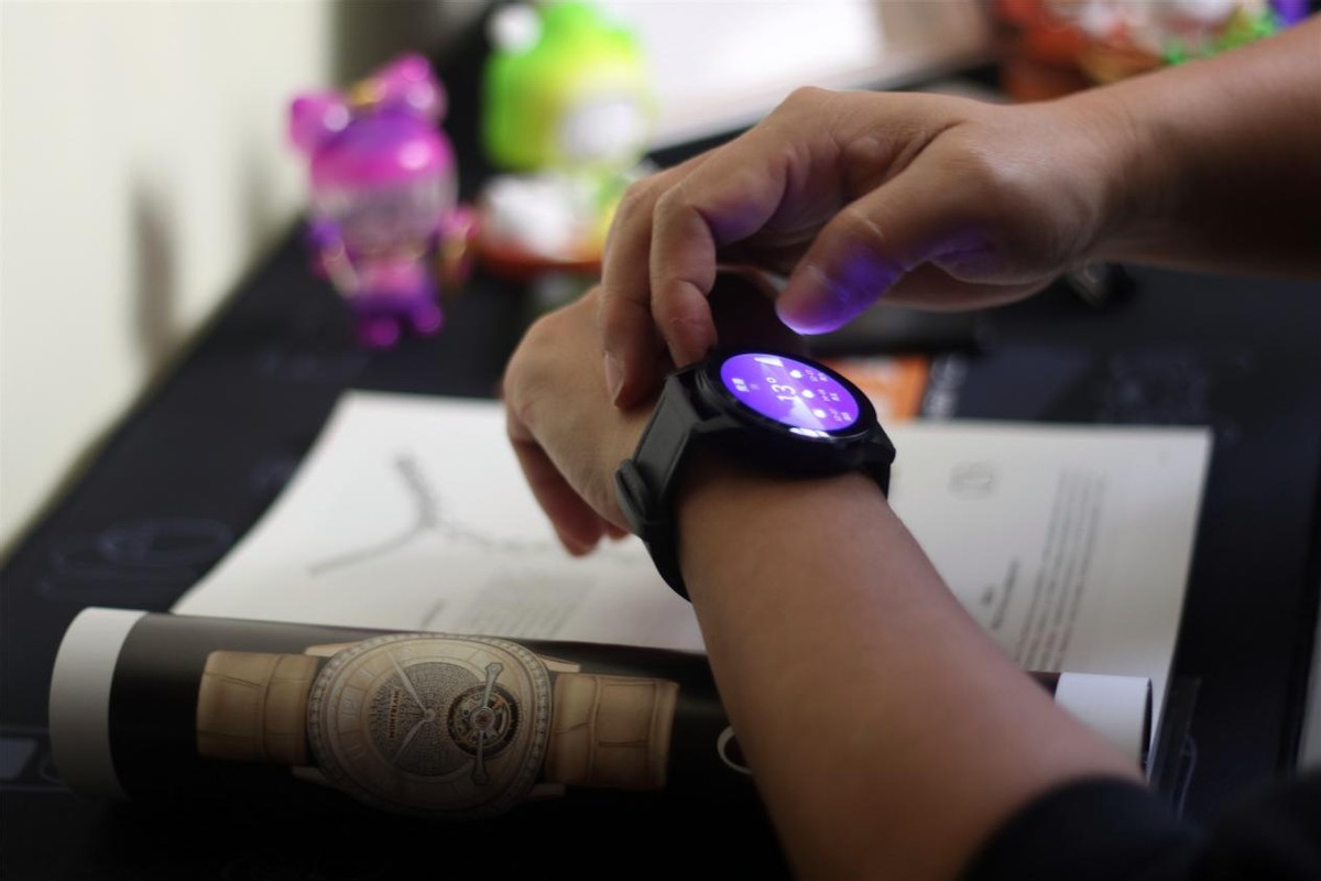 红魔新手表,红魔最新手表