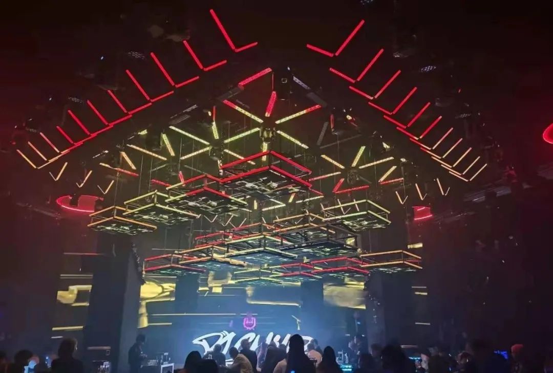 国内顶级潮流轻奢派对夜店,高端品牌夜店