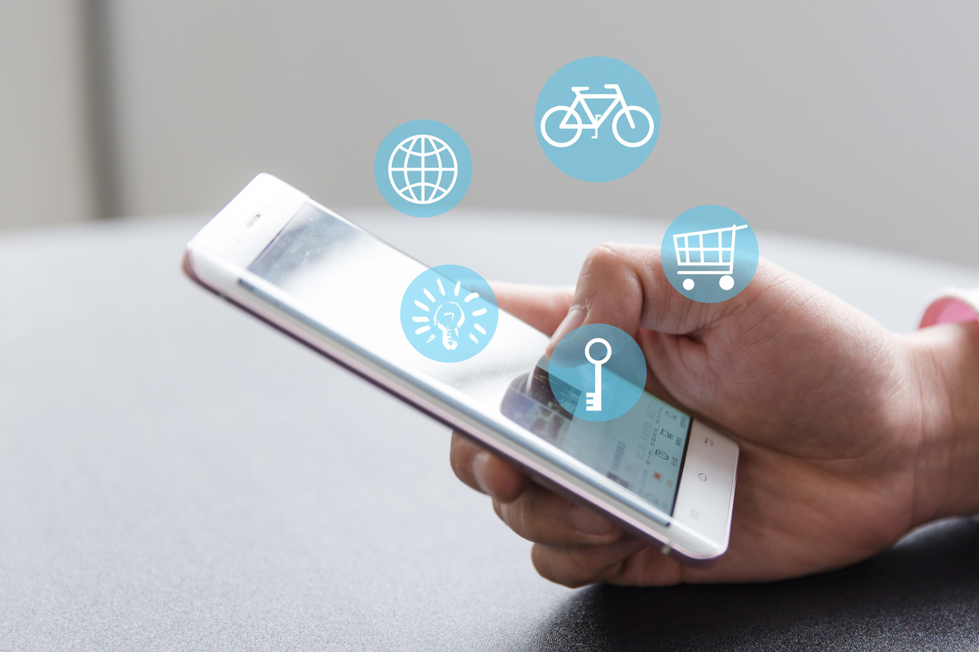 学生发表情包被老师说,学生发敲打表情被批有点太过了