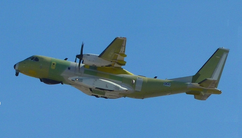 菲律宾军机闯入南海岛礁,菲律宾飞机进入南海岛礁