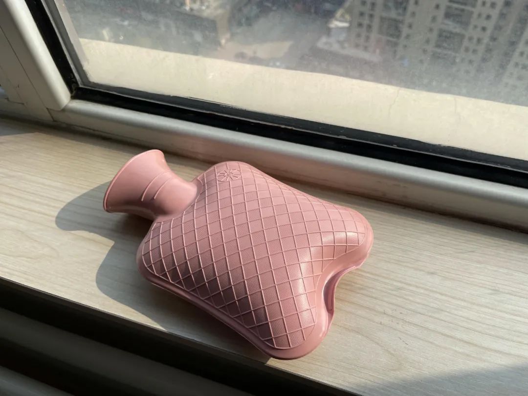 电热毯与水暖毯哪个更好,告别寒冷冬季必备电热毯