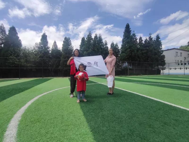 鹿晗你真棒,鹿晗帮助曼联视频