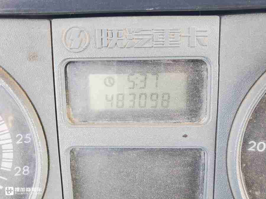 偶遇香港进口卡车,德龙f3000和f3000加强版的区别