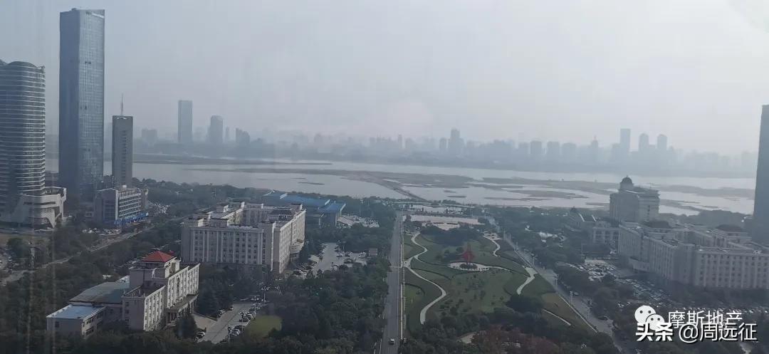 地产黑马无力？新力控股陷流动性危机，掌门人愁白了头