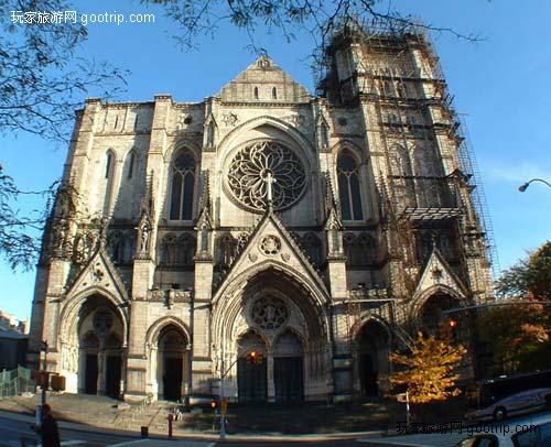 世界上最大的教堂圣伯多禄大教堂,德国世界著名圣母大教堂