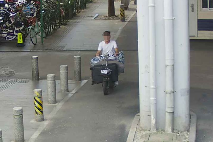 “拐走”大哥价值3万元“布偶猫”，友谊的小船说翻就翻！