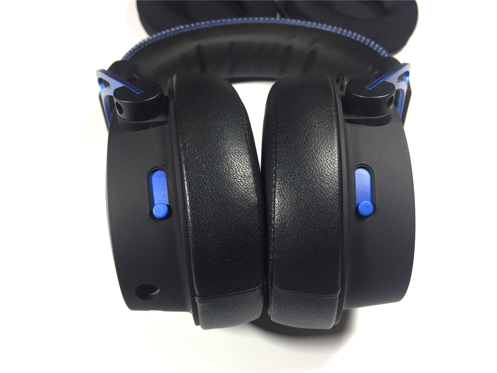 体验hyperx阿尔法加强版游戏耳机,hyperx阿尔法无线游戏耳机