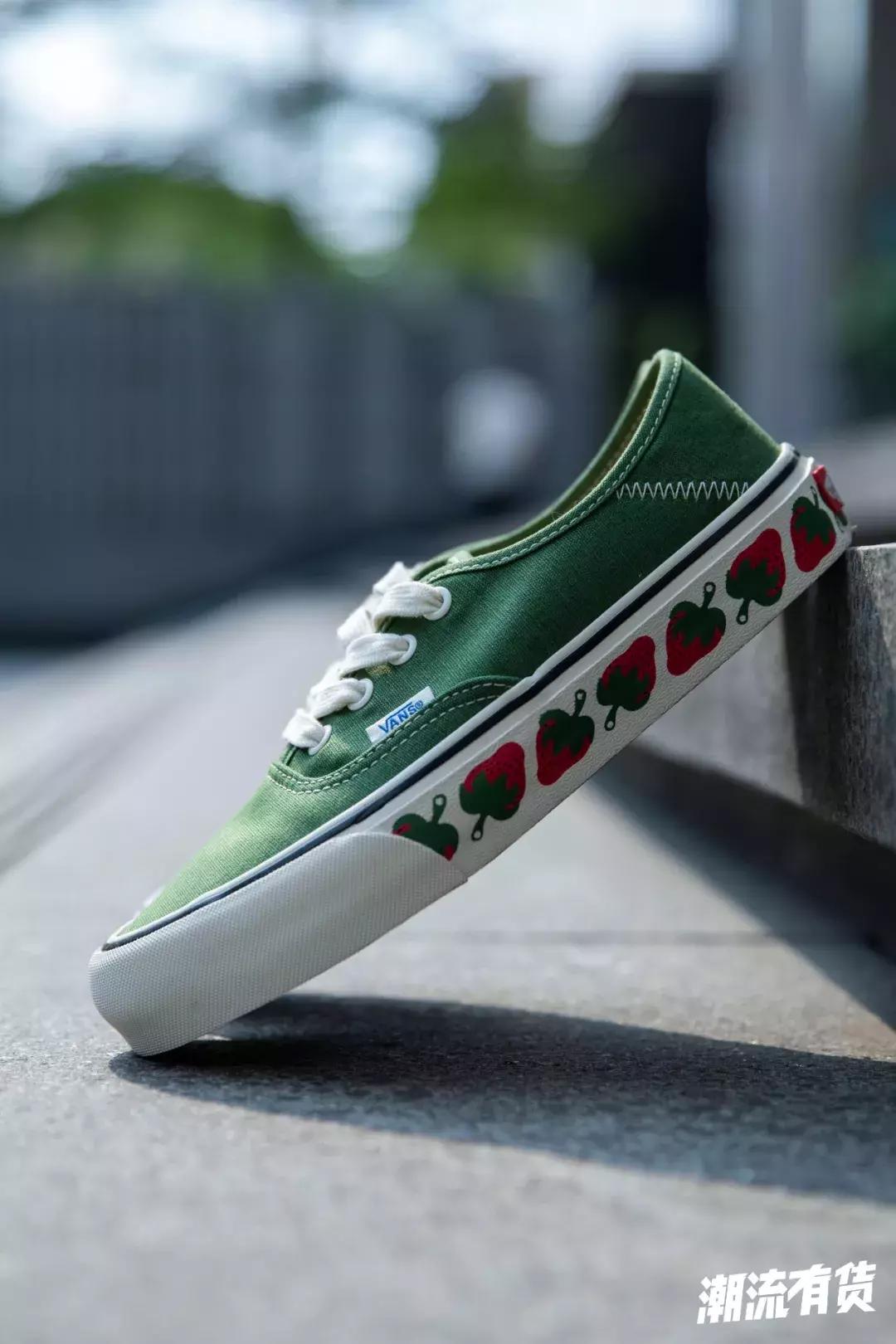 vans小草莓,vans小草莓长恤