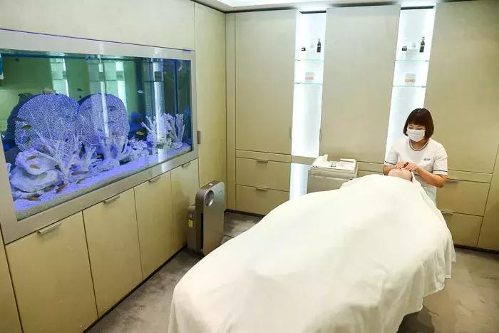 代购卖1000多的护肤品大概有哪些,代购一套护肤品赚多少