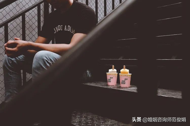 当你觉得婚姻没有安全感怎么办,婚姻中没有安全感总觉得对方出轨