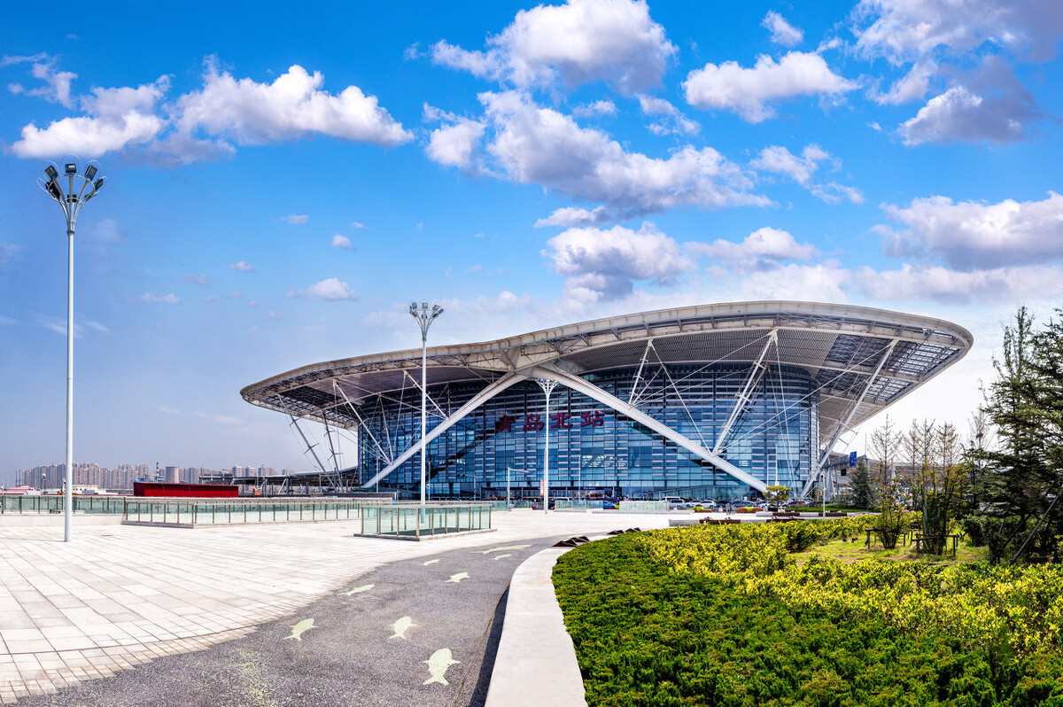 山东三大高铁站,山东第一大高铁站在哪里呢