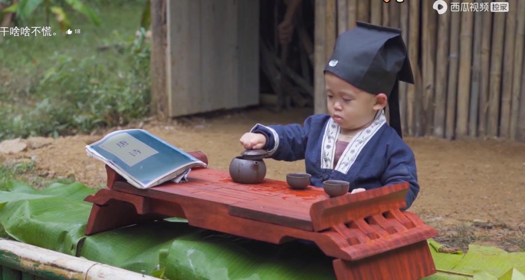 中国大爷造出2600年前鲁班凳,油管评论中国大爷锻炼