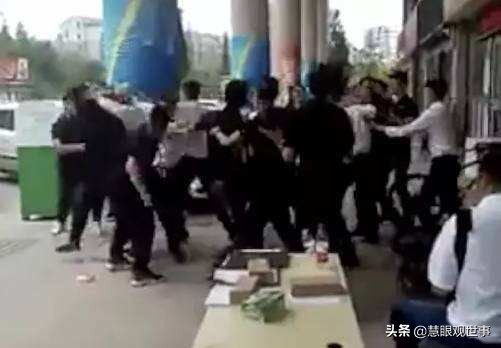 《侯海洋基层风云》中李酸酸和秋云的故事