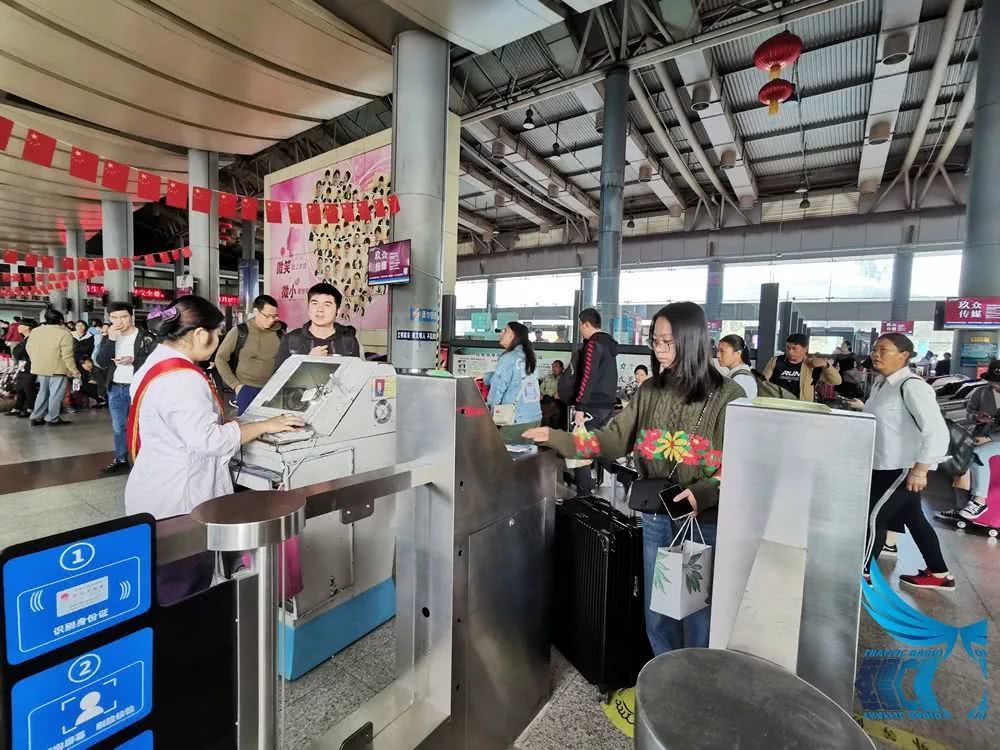 广西2018春运客运,2019春运正式开启新闻播报