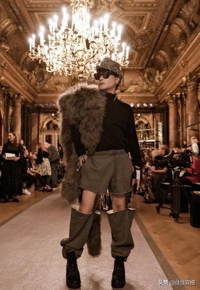 陈志朋穿网眼衫秀别样时尚,陈志朋穿什么高跟鞋