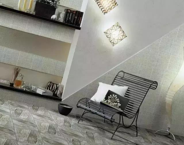 卫生间瓷砖空鼓脱落补救方法视频,卫生间瓷砖脱落可以用结构胶吗