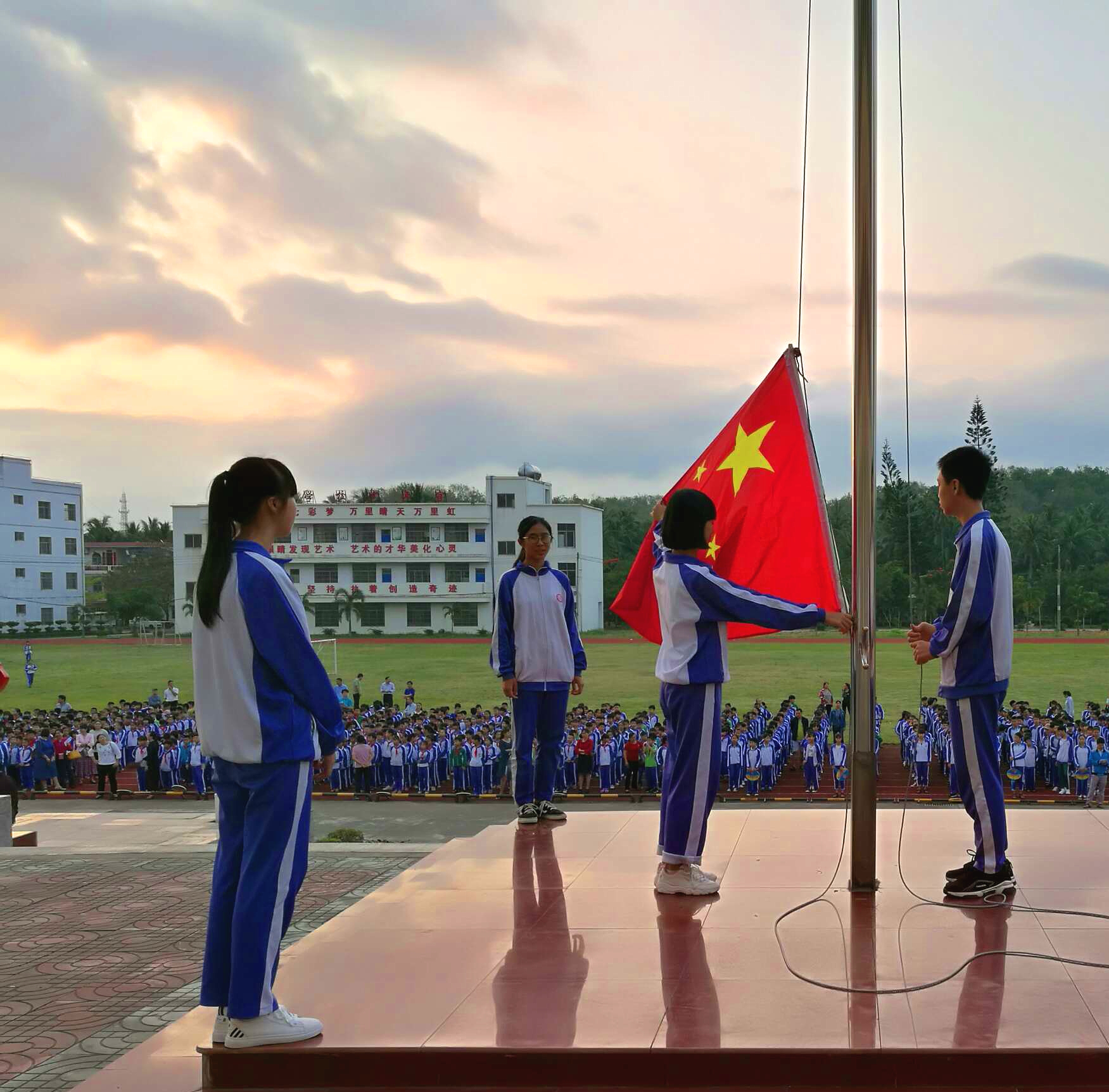 万宁市东兴学校2016,东兴中学励志教育