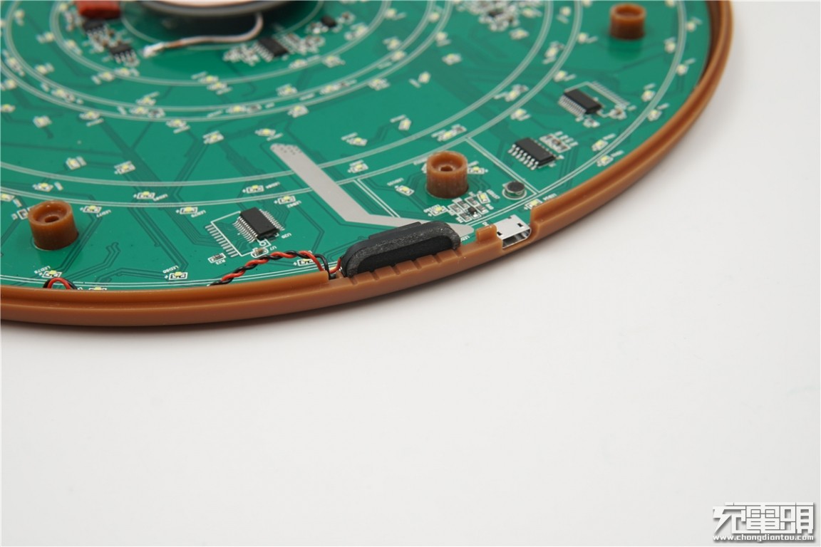 这个充电器充电时的仪式感太强了忍不住想买