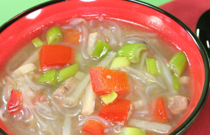 酸菜竹笋面条,竹笋营养面条