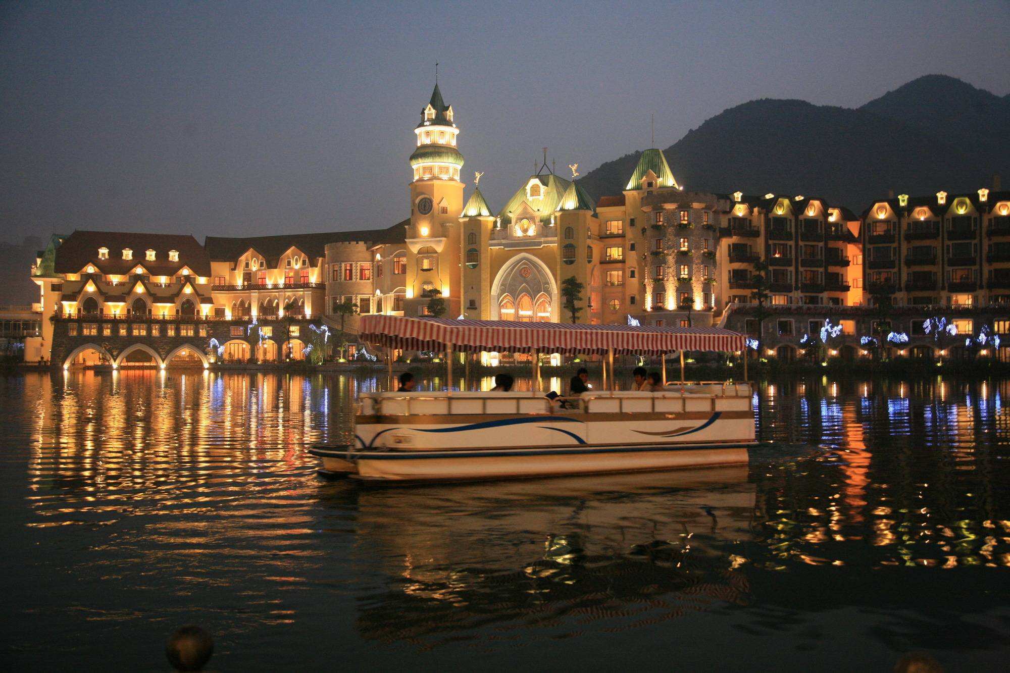 高铁站商业是机遇还是陷阱？能否成功运营？看商业地产赵旭州剖析