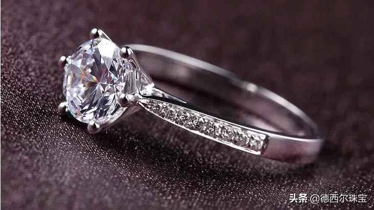 戒指多大的比较合适,多大的戒指圈号比较好看