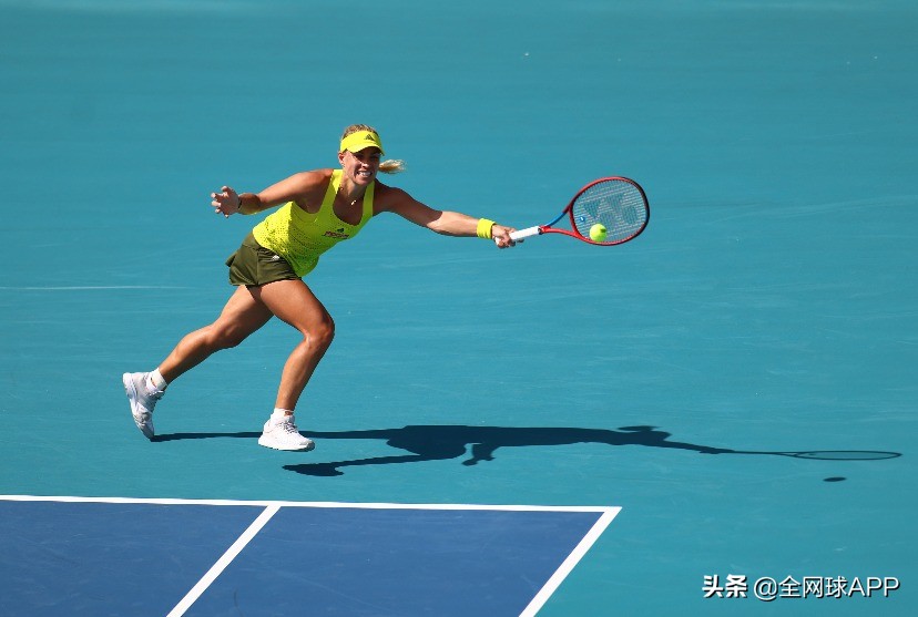 2021新款YONEXVCORE100网球拍测评