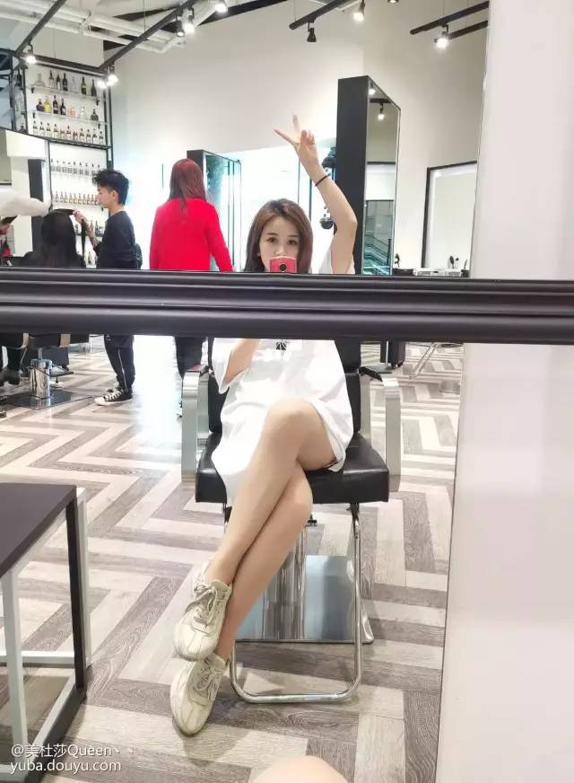 缇庡コ涓绘挱閬埌鍦熻豹濞佽儊,缇庡コ涓绘挱闄峰叆涓戦椈椋庢尝