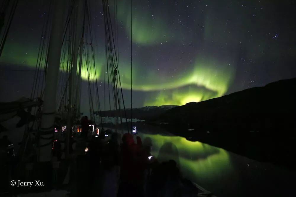 格陵兰的东海岸居然那么绚丽多彩，难怪特朗普想要买下来