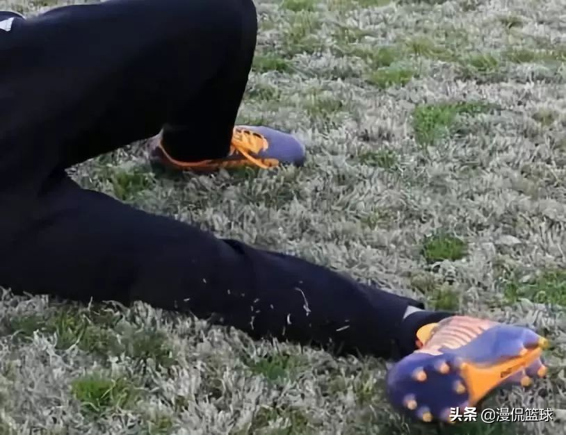 韦世豪的暴力犯规,韦世豪有多少次恶劣犯规