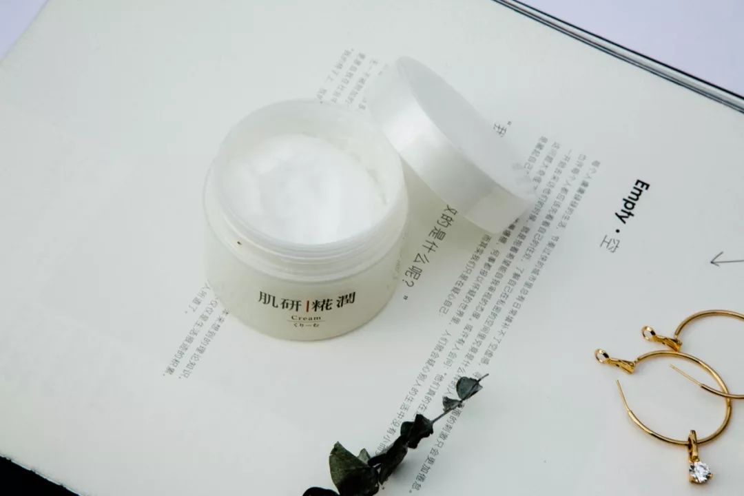 平价唇膏平替,20多块的唇膏300多的