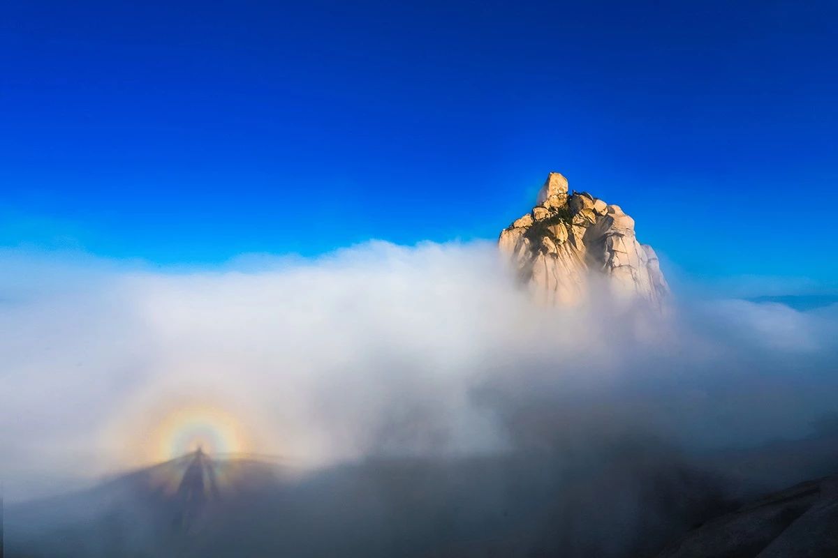 天柱峰登泰山,天柱峰下山索道在哪坐