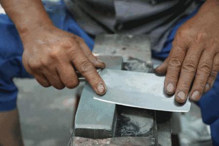 磨刀器怎么磨又快又锋利,磨刀器怎么用才能磨得更锋利