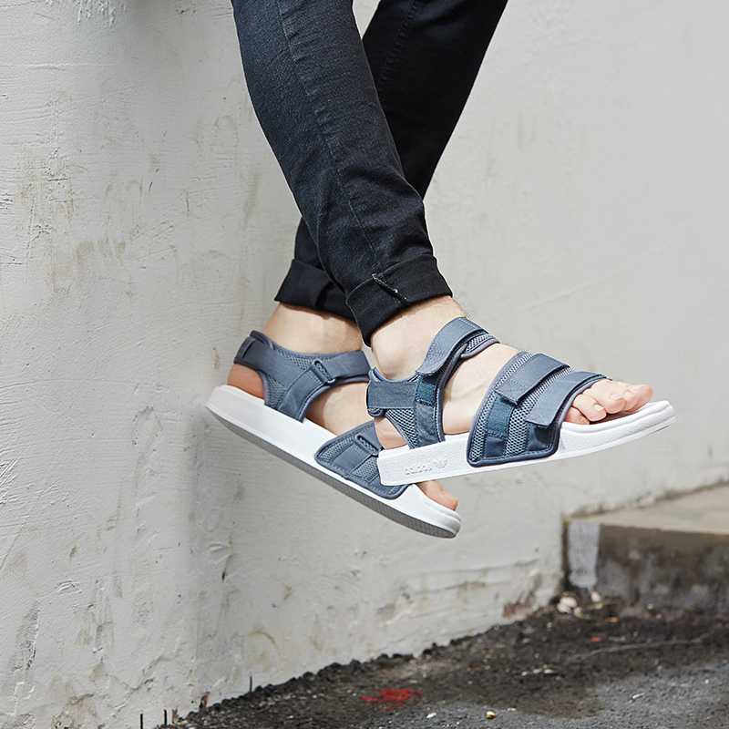 适合去海边的沙滩鞋推荐,夏天凉快点的旅游鞋推荐