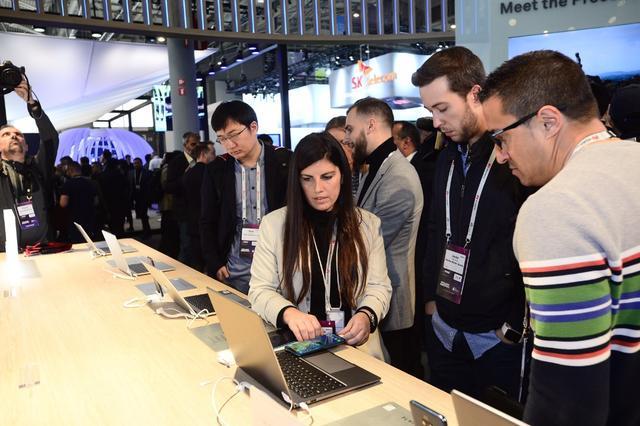 华为黑科技一秒一公里,华为黑科技体验视频