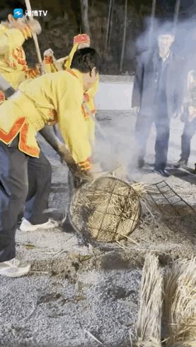 失传多年的舞火凤你见过吗？它在福建的大山深处涅槃重生了