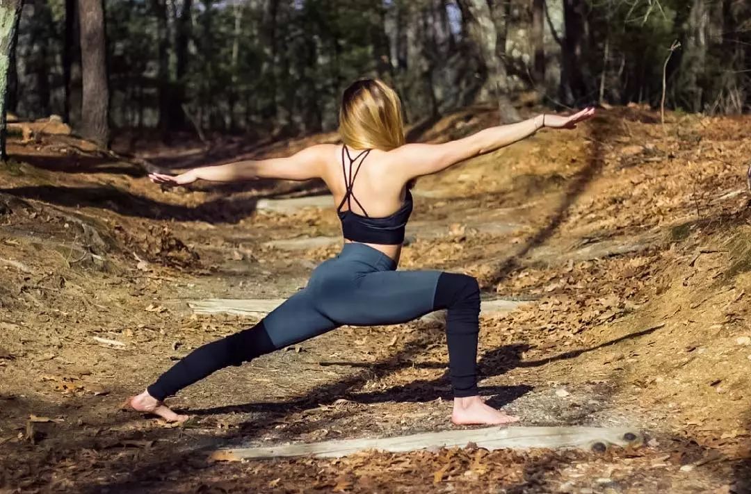 冬天手脚冰凉瑜伽动作,冬日手脚冰凉瑜伽