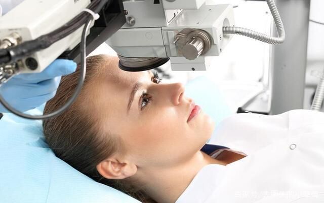 为什么不建议女人割“双眼皮”？主要有这4方面原因，庆幸没跟风