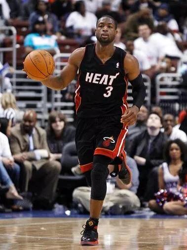 篮球吹哨子的正确方法,篮球怎么吹哨子吹得响亮