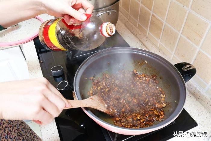 牛肉香菇酱不放生姜怎么做好吃,牛肉香菇酱怎么做好吃又简单