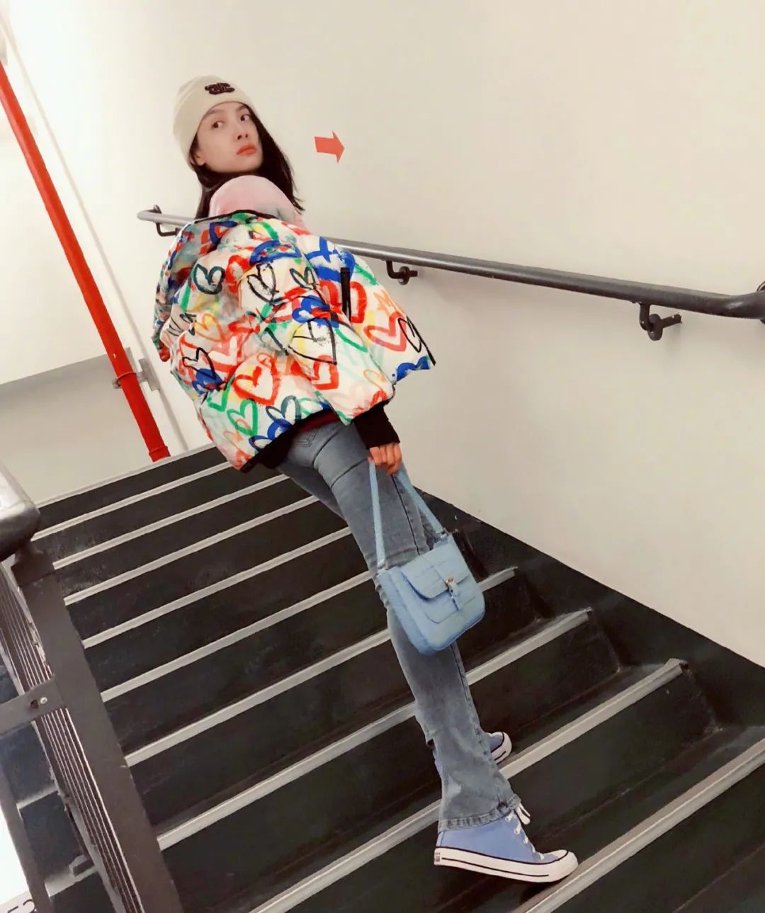 冬天怎么穿既保暖又不显臃肿,冬天怎么穿不臃肿且保暖