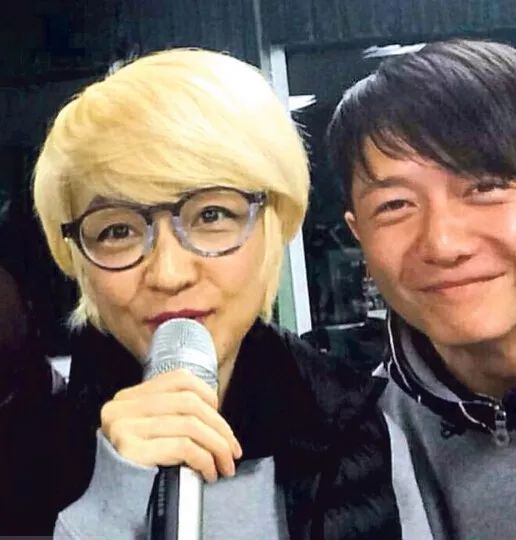 香港明星颁奖典礼梅艳芳蓝洁瑛,梅艳芳与蓝洁瑛谁的影响力大