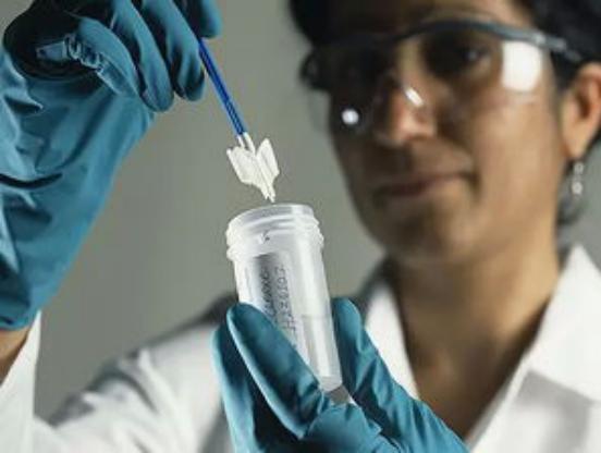 女性腿疼是宫颈癌的早期预兆吗,女性双腿疼痛查出宫颈癌