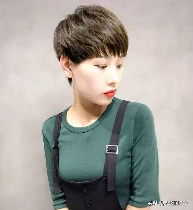 个子高的女生适合什么发型短发,150矮个子短发精致冬装