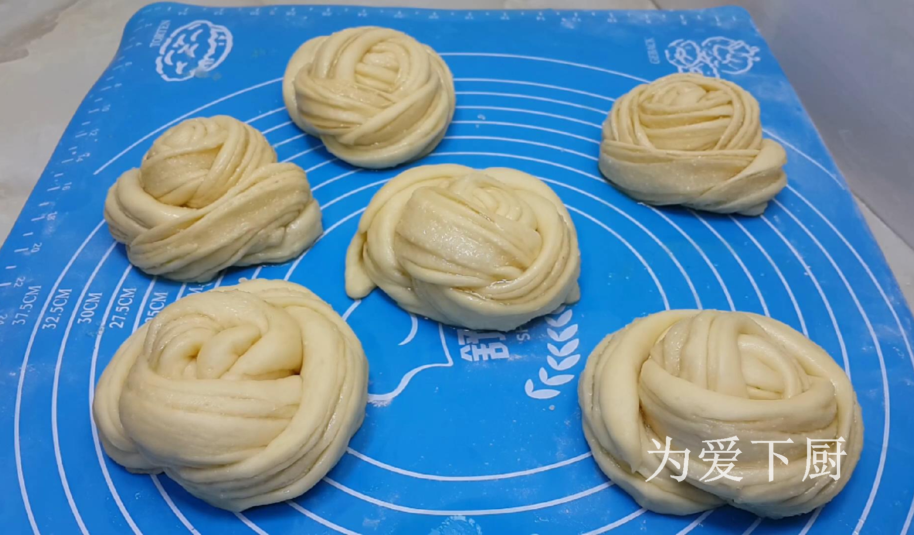 面包最简单教程,面包怎么卷好吃又简单