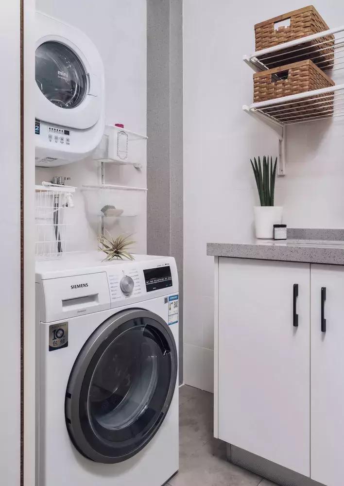 42平米一室一厅小户型巧妙设计,22平方主卧衣帽间内卫一体