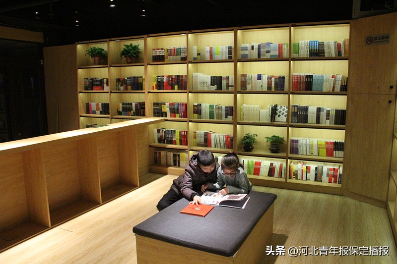 保定第一家24小时公益书店,点亮文化