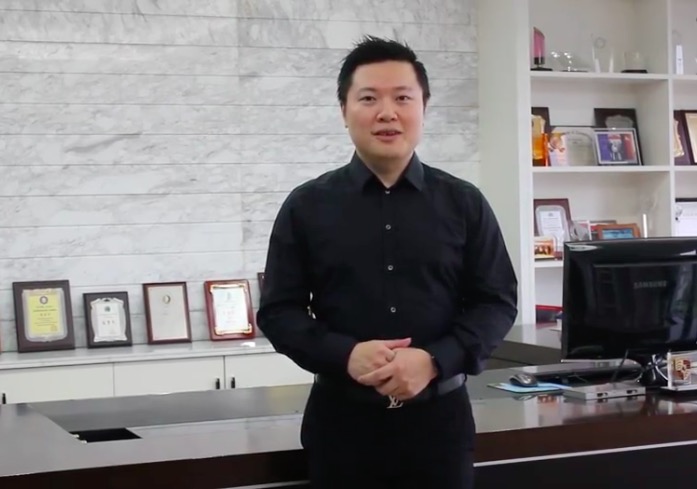 低调的东莞女富豪：卖尼龙裤起家，玩转地产，培养女婿当接班人