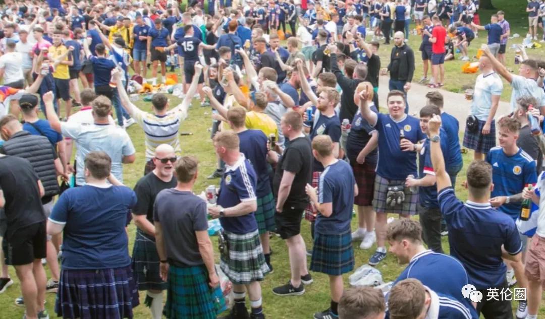 街头斗殴、醉酒裸奔...一大波短裙男子不顾警告涌入伦敦