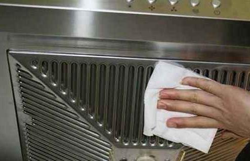 美的油烟机滤网清洗视频,油烟机滤网有油怎么清洗